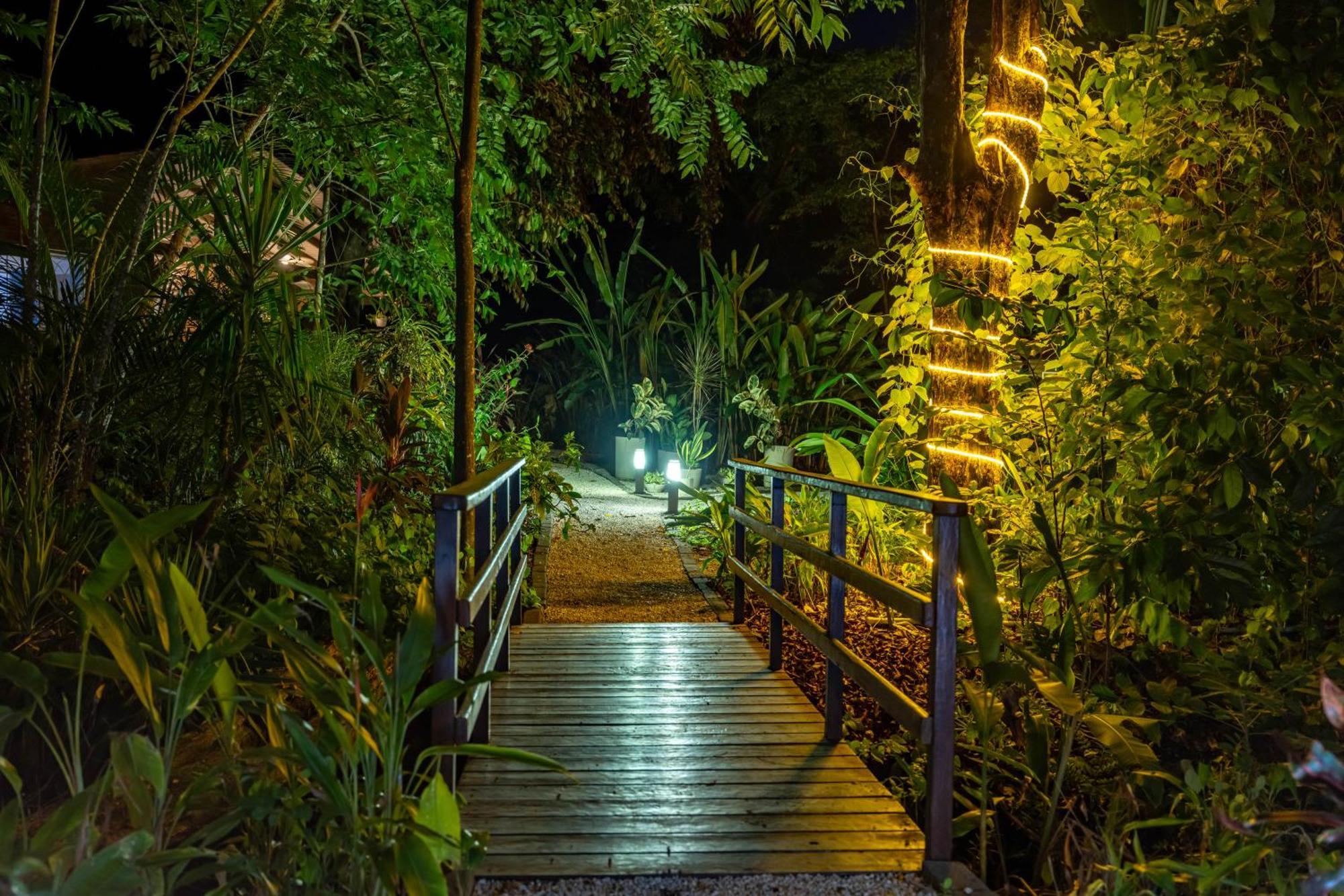 Boho Lodge Montezuma L&L المظهر الخارجي الصورة